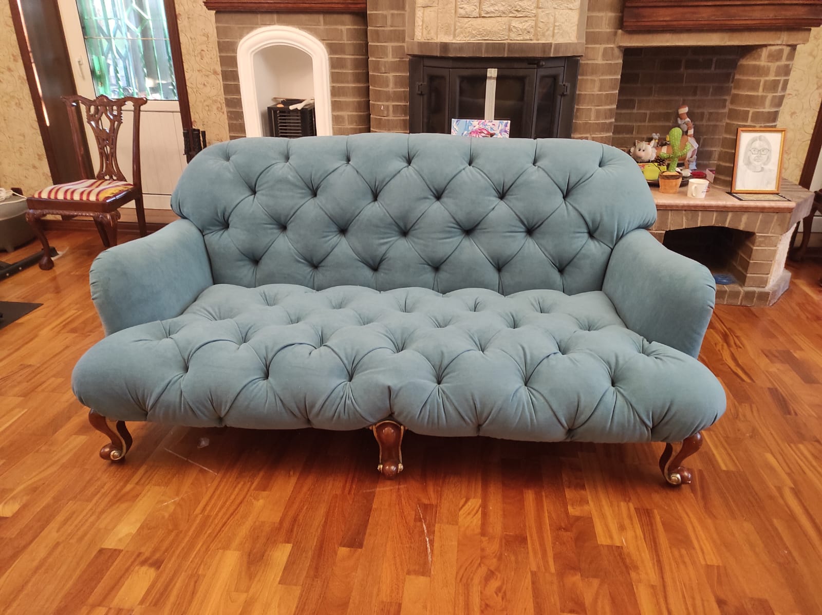 Перетяжка дивана. Ломоносовская